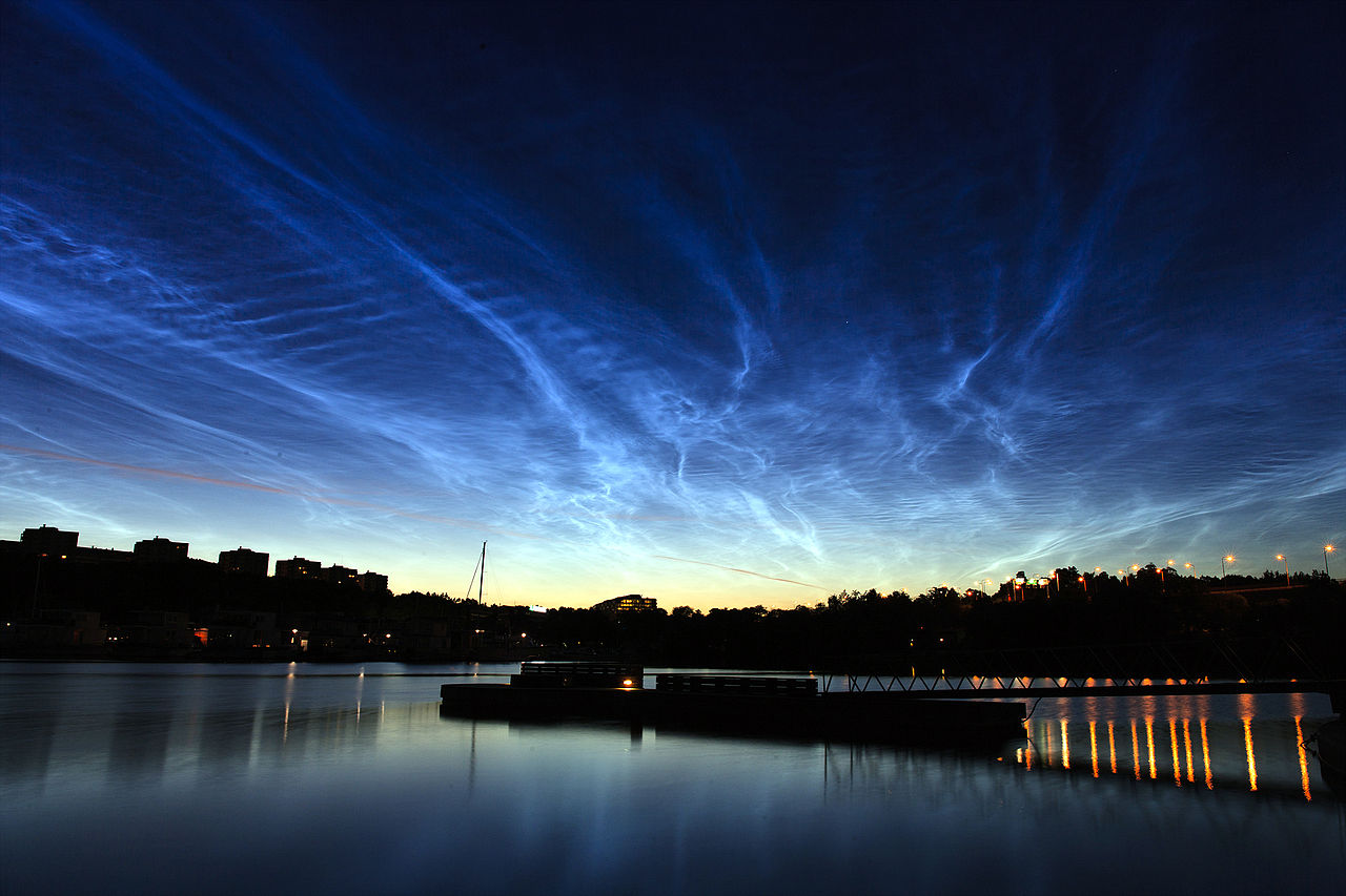 Noctilucent clouds over Stockholm (credit:- Kevin Cho)