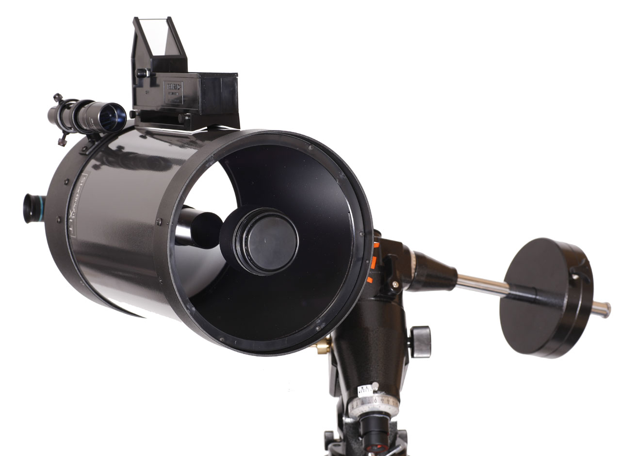 A commercial Schmidt-Cassegrain telescope. The thin corrector plate can be seen.